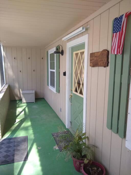 Huck'S Hideaway Near The Santa Fe River Fort White Exteriör bild